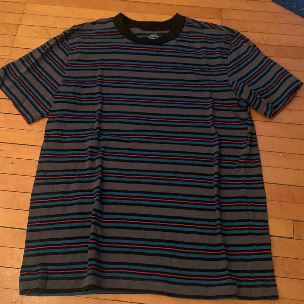 Horizontal striped tshirt